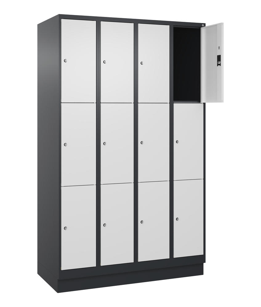 Schließfachschrank CLASSIC PLUS, mit Sockel | Verkehrsweiß RAL 9016 | mit Sockel | Schwarzgrau RAL 7021 | 300 | 4 | 12