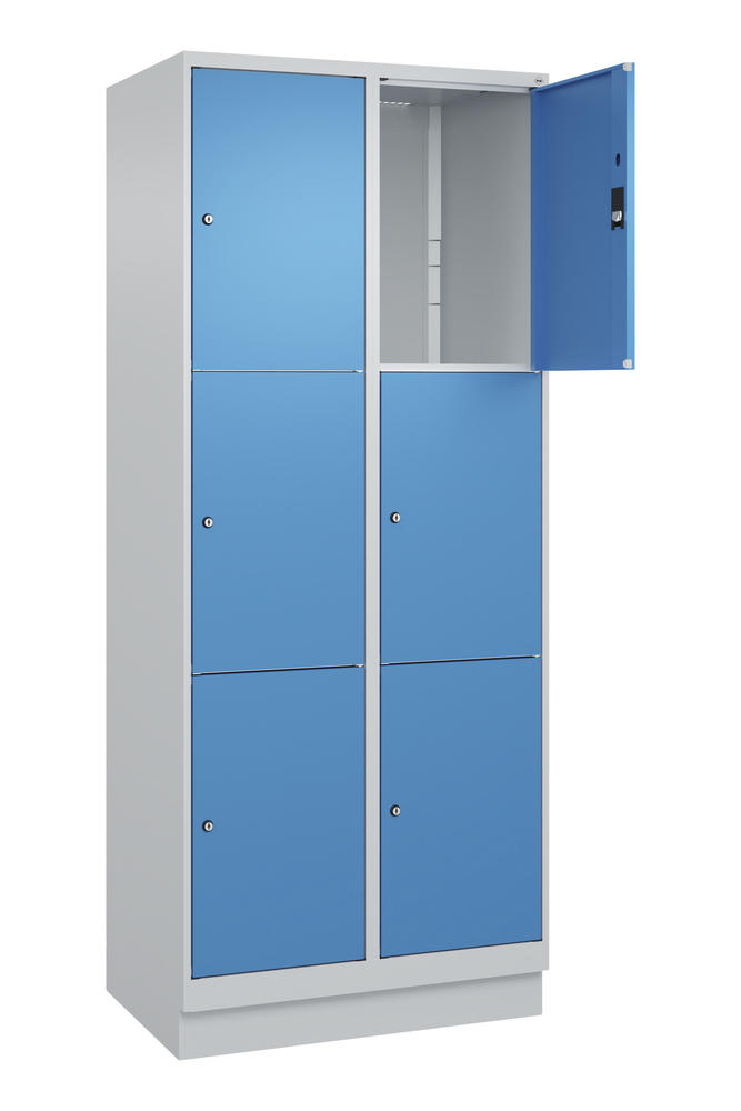 Schließfachschrank CLASSIC PLUS, mit Sockel | Lichtblau RAL 5012 | mit Sockel | Lichtgrau RAL 7035 | 400 | 2 | 6