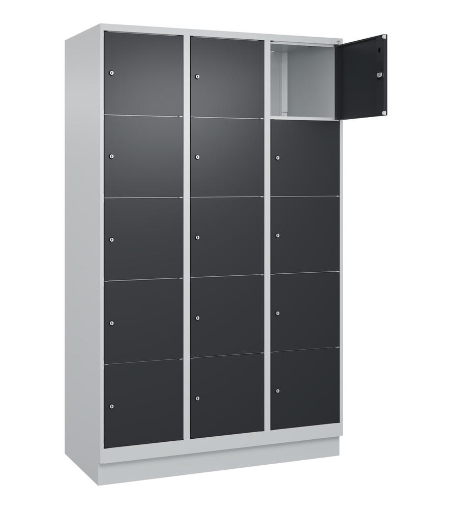 Schließfachschrank CLASSIC PLUS, mit Sockel | Schwarzgrau RAL 7021 | mit Sockel | Lichtgrau RAL 7035 | 400 | 3 | 15