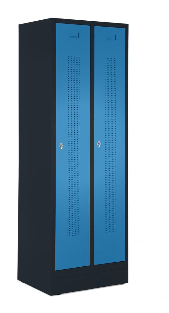 Garderobenspinde SYSTEM SP1 mit Sockel | Lichtblau RAL 5012 | mit Sockel | 300 | Drehriegelverschluss