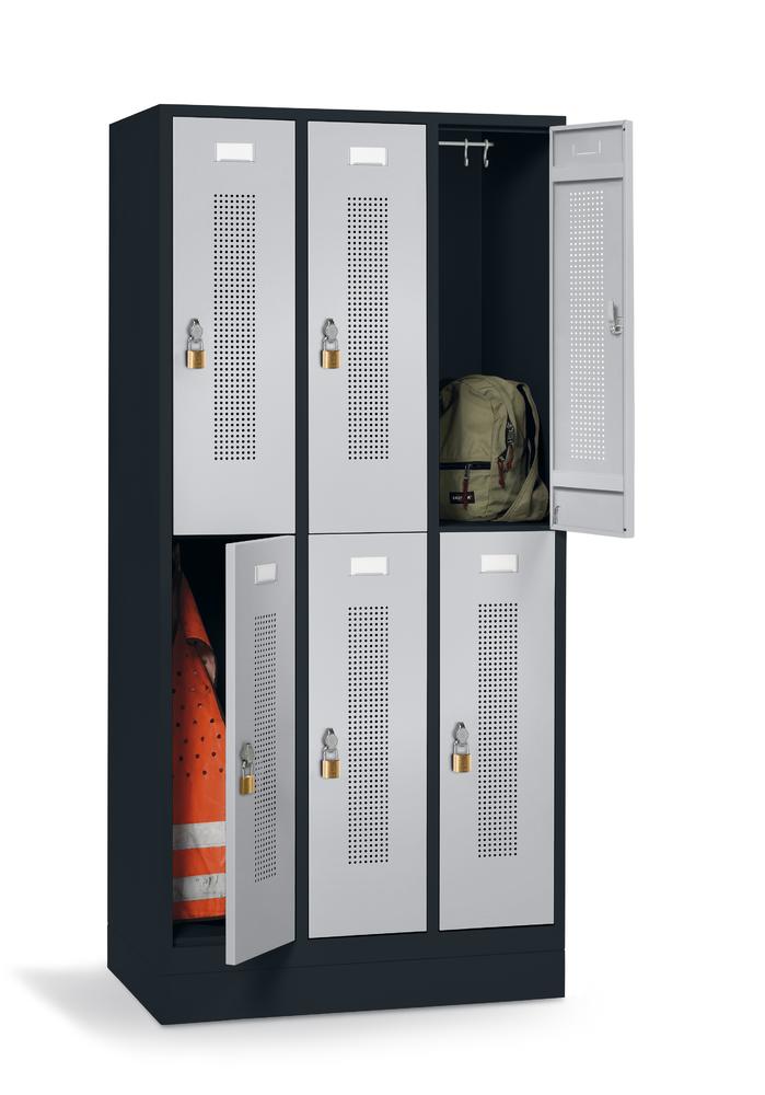 Doppelstöckiger Spind SYSTEM SP1 mit Sockel | Alusilber RAL 9006 | mit Sockel | Drehriegelverschluss