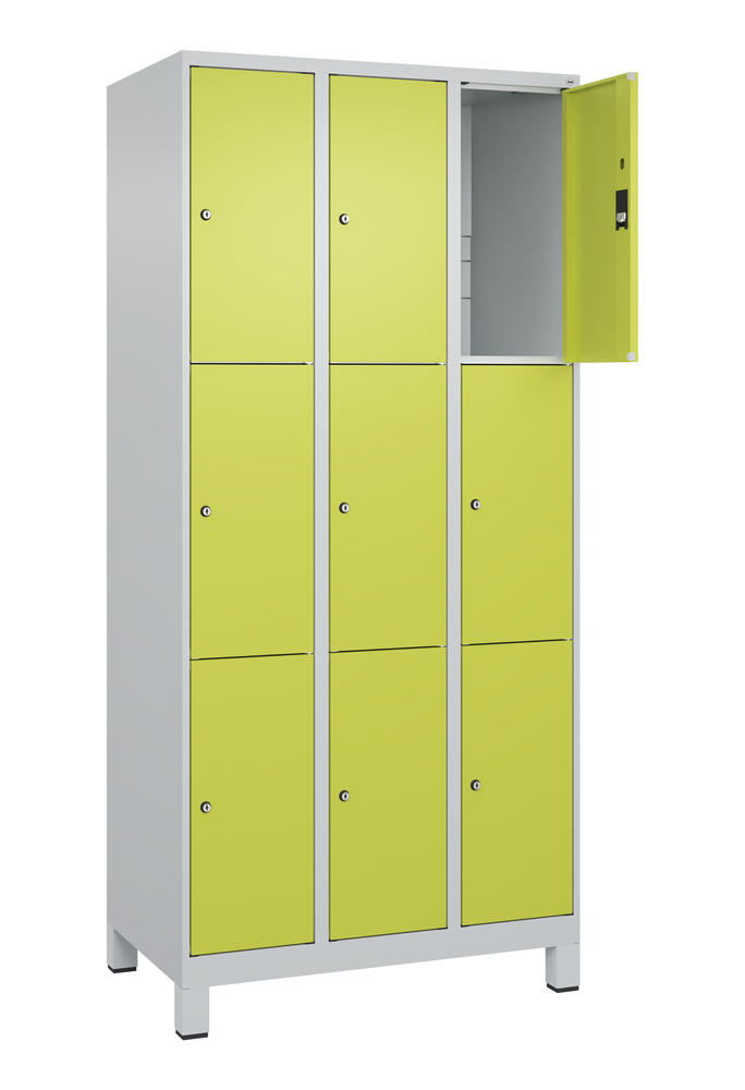 Schließfachschrank CLASSIC PLUS, mit Füßen | Clowngrün RAL 1108060 | mit Füßen | Lichtgrau RAL 7035 | 300 | 3 | 9