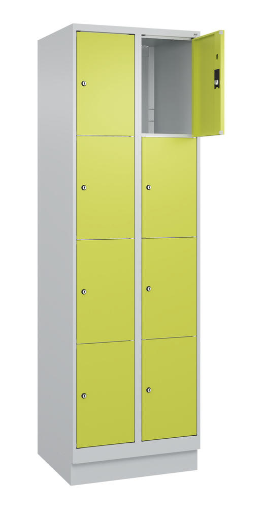 Schließfachschrank CLASSIC PLUS, mit Sockel | Clowngrün RAL 1108060 | mit Sockel | Lichtgrau RAL 7035 | 300 | 2 | 8