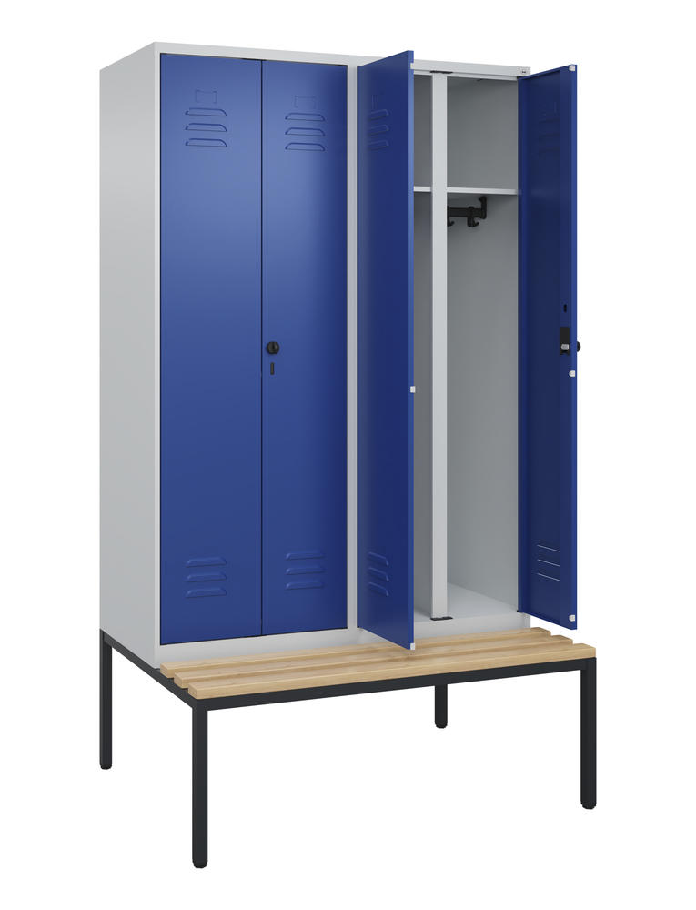 Arbeitsstättenspind CLASSIC PLUS, mit Sitzbank | Enzianblau RAL 5010 | mit untergebauter Sitzbank, Holzleisten | Lichtgrau RAL 7035 | 300 | 4