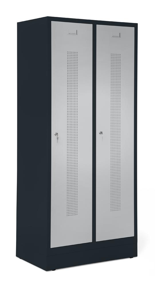 Garderobenspinde SYSTEM SP1 mit Sockel | Alusilber RAL 9006 | mit Sockel | 400 | Zylinderschloss