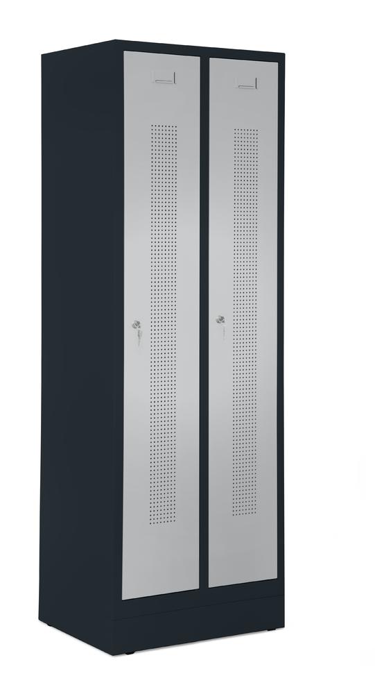 Garderobenspinde SYSTEM SP1 mit Sockel | Alusilber RAL 9006 | mit Sockel | 300 | Zylinderschloss