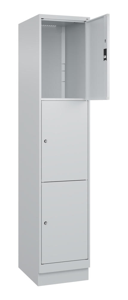 Schließfachschrank CLASSIC PLUS, mit Sockel | Lichtgrau RAL 7035 | mit Sockel | Lichtgrau RAL 7035 | 400 | 1 | 3