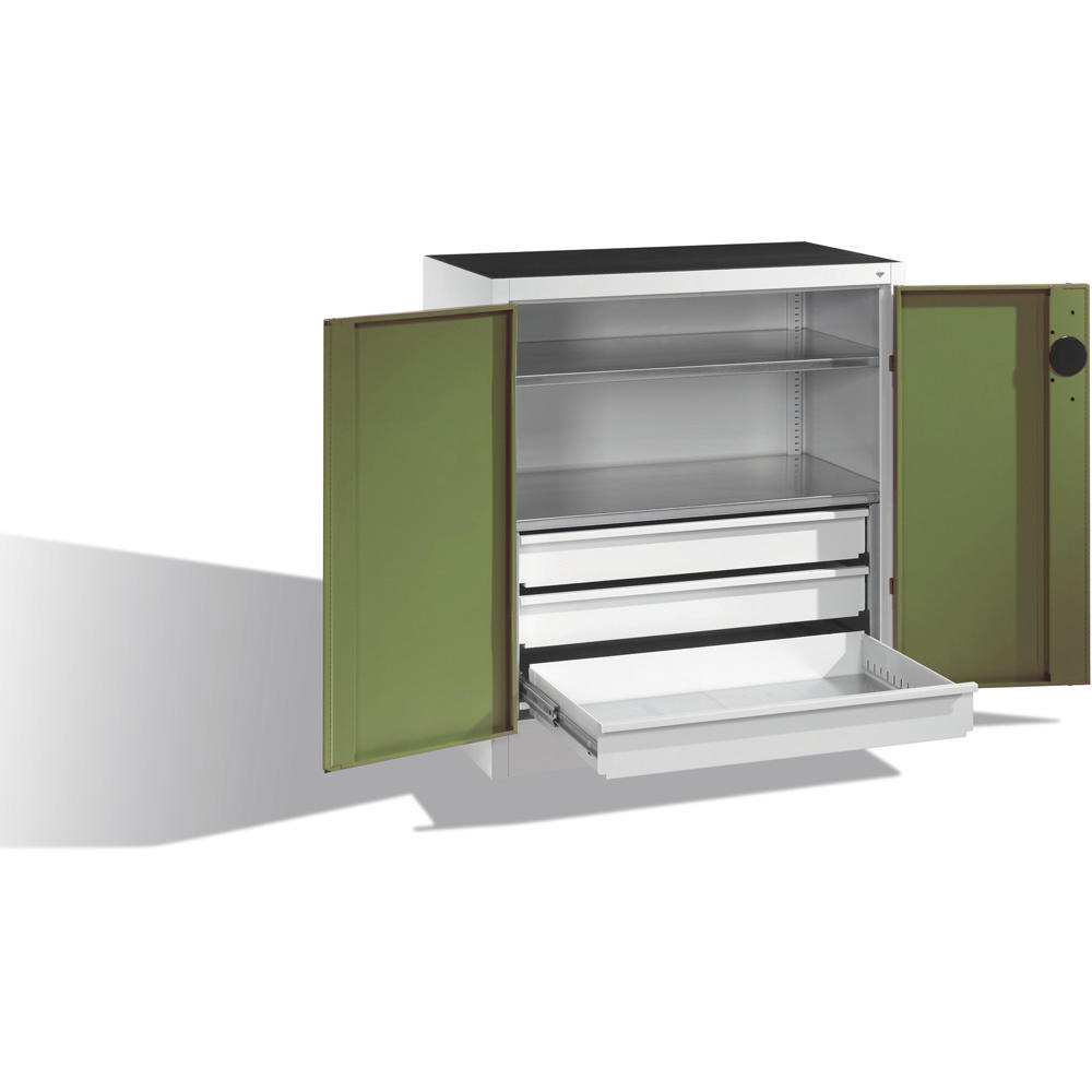 Flügeltüren-Stahlschrank SYSTEM TMF 110 | Resedagrün RAL 6011 | 1000 | 930 | 500 | Schubladenblock unten