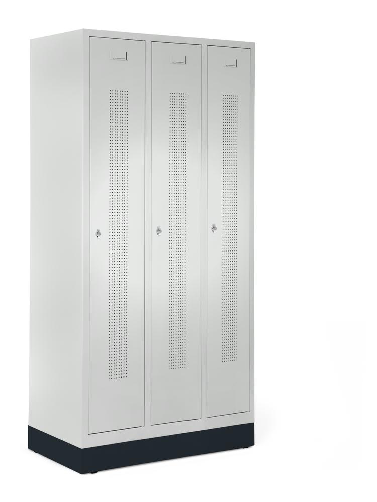 Garderobenspinde SYSTEM SP1 mit Sockel | Lichtgrau RAL 7035 | mit Sockel | 300 | Zylinderschloss