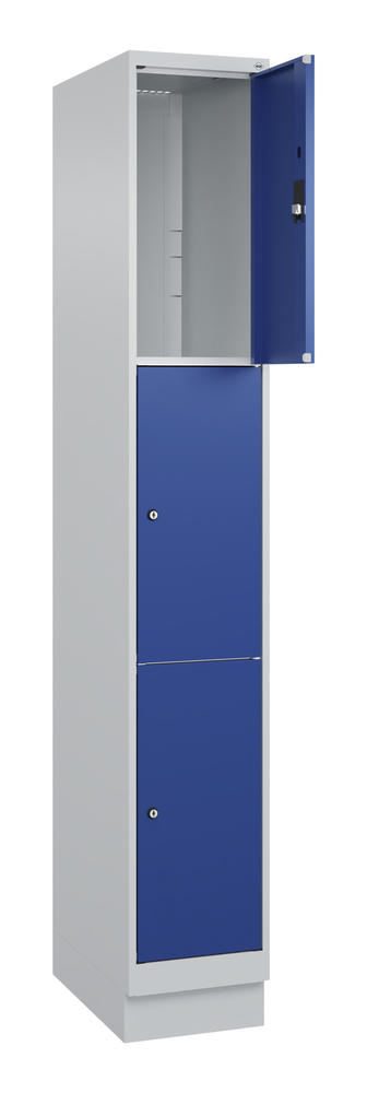 Schließfachschrank CLASSIC PLUS, mit Sockel | Enzianblau RAL 5010 | mit Sockel | Lichtgrau RAL 7035 | 300 | 1 | 3