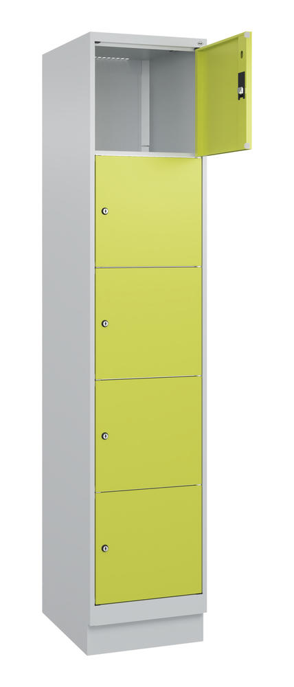Schließfachschrank CLASSIC PLUS, mit Sockel | Clowngrün RAL 1108060 | mit Sockel | Lichtgrau RAL 7035 | 400 | 1 | 5