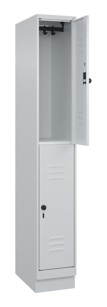Doppelstöckiger Spind CLASSIC PLUS, mit Sockel | Lichtgrau RAL 7035 | mit Sockel | Lichtgrau RAL 7035 | 300 | 1