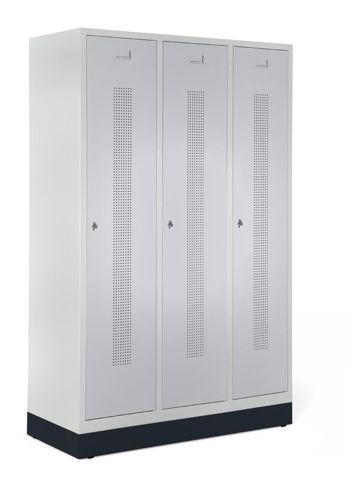Garderobenspinde SYSTEM SP1 mit Sockel | Alusilber RAL 9006 | mit Sockel | 400 | Zylinderschloss