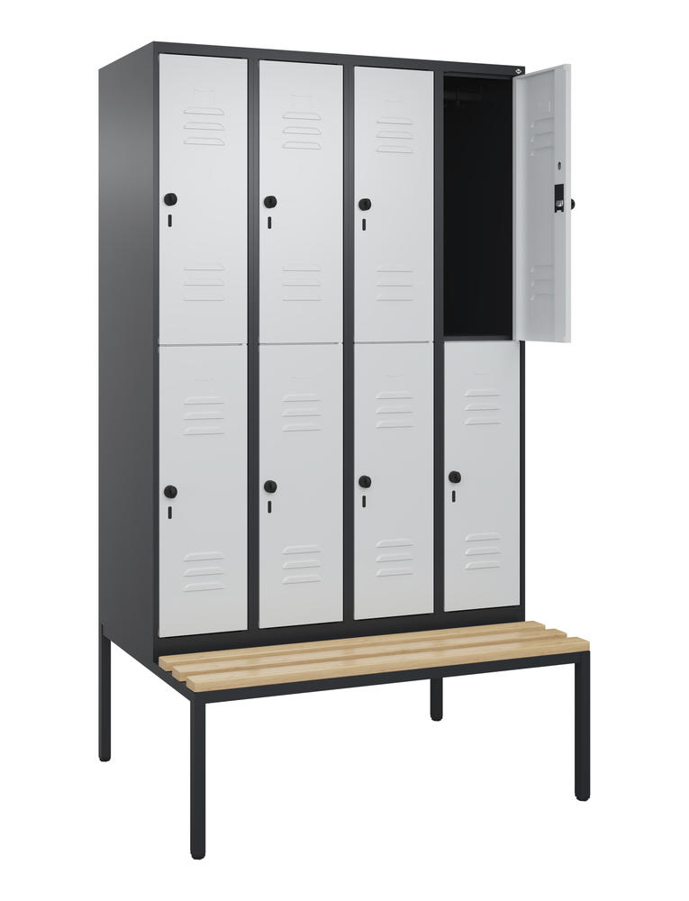 Doppelstöckiger Spind CLASSIC PLUS, mit Sitzbank | Lichtgrau RAL 7035 | mit untergebauter Sitzbank, Holzleisten | Schwarzgrau RAL 7021 | 300 | 4