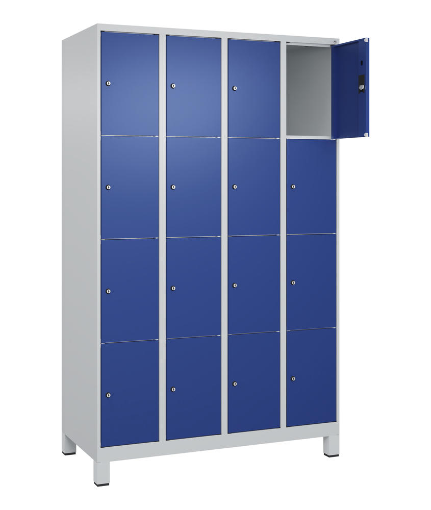 Schließfachschrank CLASSIC PLUS, mit Füßen | Enzianblau RAL 5010 | mit Füßen | Lichtgrau RAL 7035 | 300 | 4 | 16