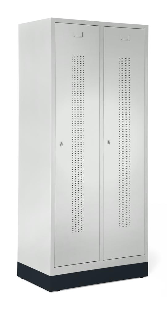 Garderobenspinde SYSTEM SP1 mit Sockel | Lichtgrau RAL 7035 | mit Sockel | 400 | Drehriegelverschluss