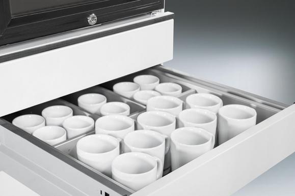 Kühlschrank Caddy mit 3 Schubladen mit Einrichtung Himbeerrot RAL 3027 | mit Kühlschrank & 3 Schubladen
