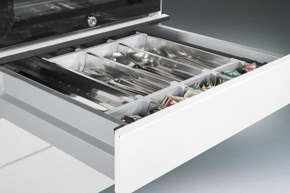 Kühlschrank Caddy mit 3 Schubladen mit Einrichtung Verkehrsweiß RAL 9016 | mit Kühlschrank & 3 Schubladen